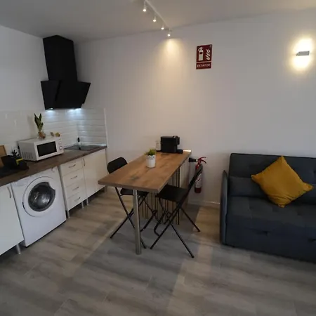 Moderno Estudio Con Piscina En Arona - Ideal Parejas